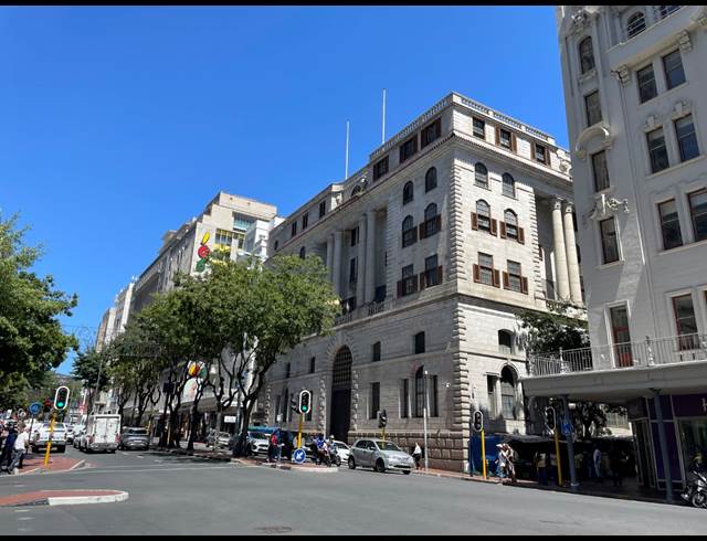 8,423M² BUILDING TO LET IN CAPE TOWN CITY CENTRE