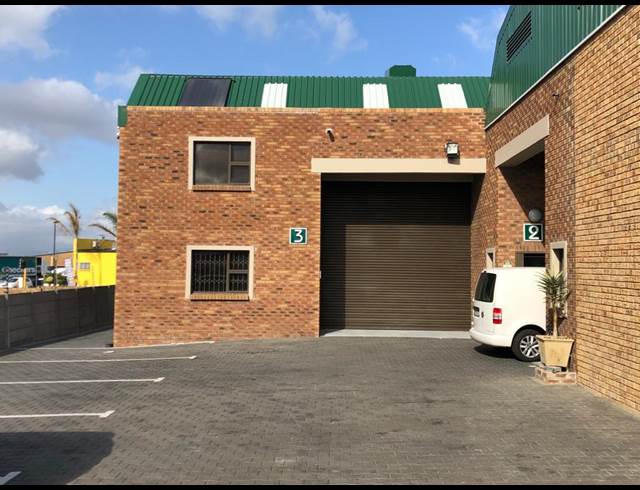 371M² WAREHOUSE RENTED IN STIKLAND INDUSTRIAL