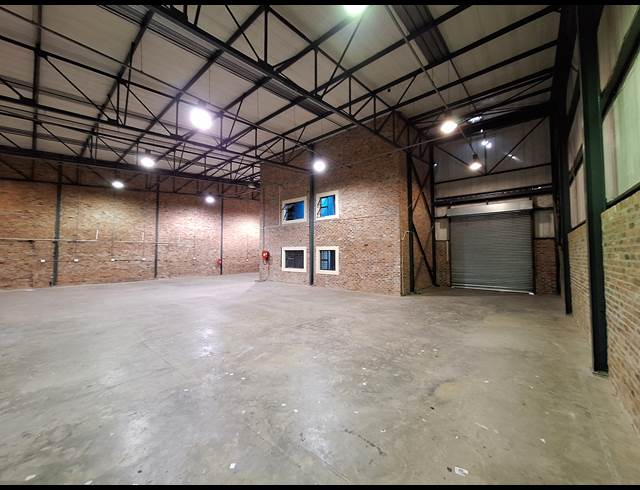 642M² WAREHOUSE TO LET IN LASER PARK