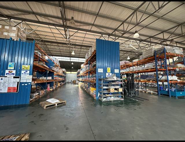 7,287M² WAREHOUSE TO LET IN MEADOWDALE