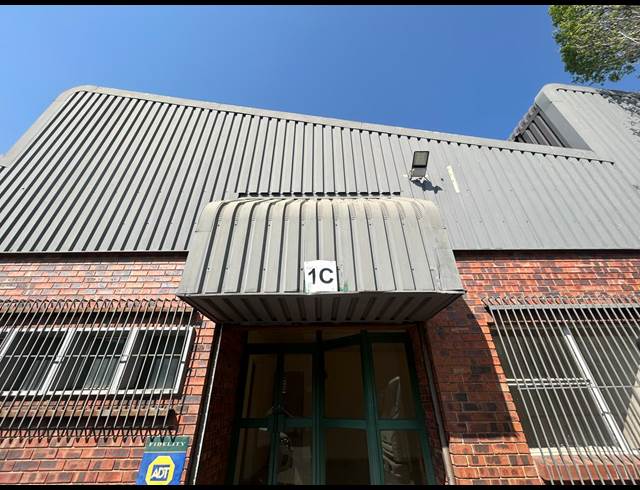 487M² WAREHOUSE TO LET IN LONGDALE