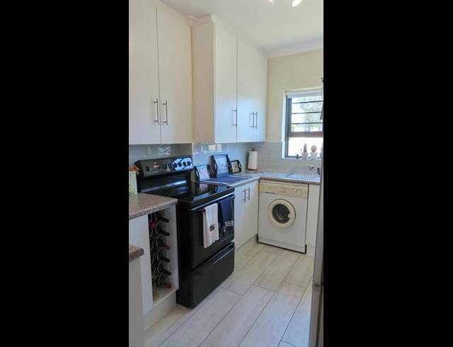 2 BEDROOM PROPERTY TO RENT IN PARADYSKLOOF