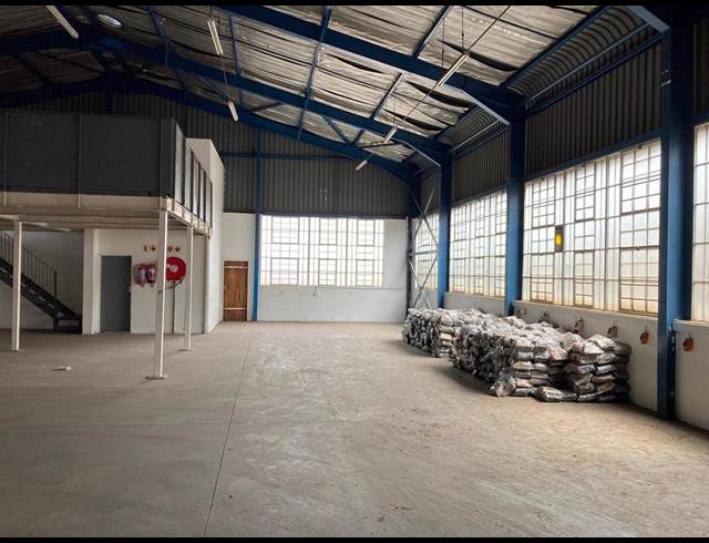 800M² WAREHOUSE TO LET IN SEBENZA