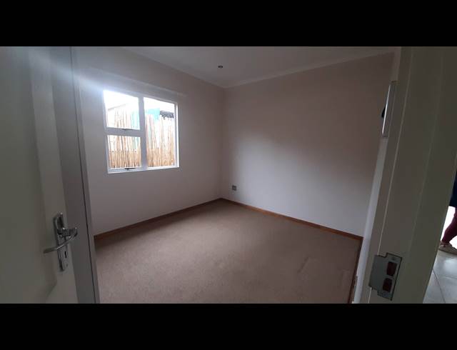 2 bed property to rent in WORCESTER WEST