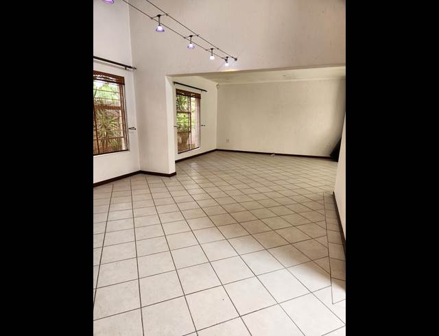 3 bed property to rent in MAGALIESSIG