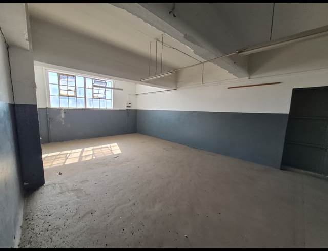 400M² WAREHOUSE TO LET IN DENVER