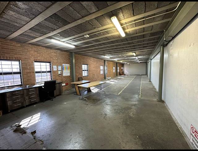 1,796M² WAREHOUSE TO LET IN STRIJDOMPARK