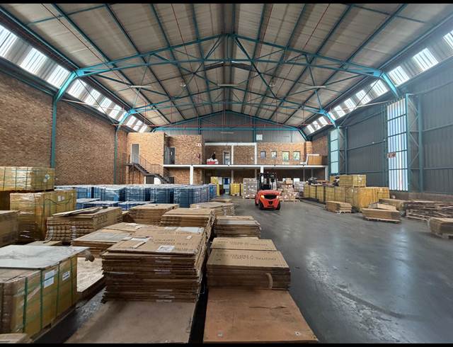 818M² WAREHOUSE TO LET IN RANDJESPARK