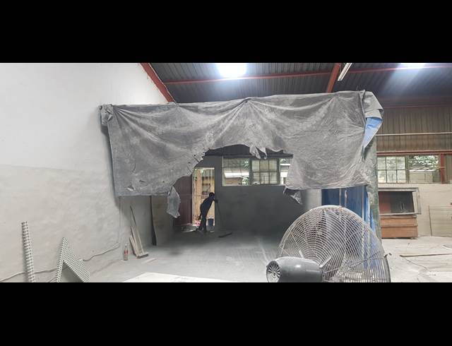 250M² WAREHOUSE TO LET IN ANDERBOLT