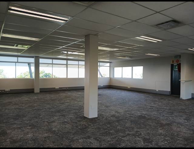 306M² OFFICE TO LET IN LA LUCIA RIDGE