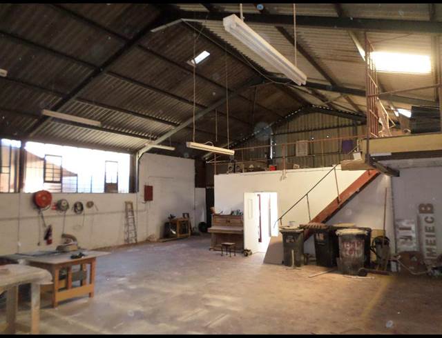 250M² WAREHOUSE TO LET IN BEACONVALE