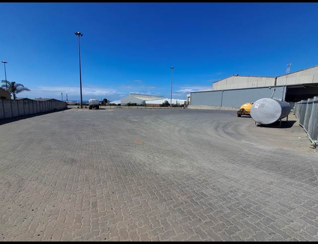 2,375M² INDUSTRIAL YARD TO LET IN WOODBROOK