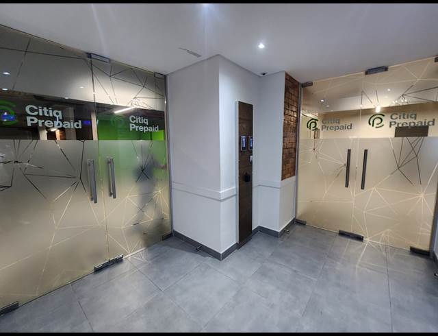 1,211M² OFFICE TO LET IN DE WATERKANT