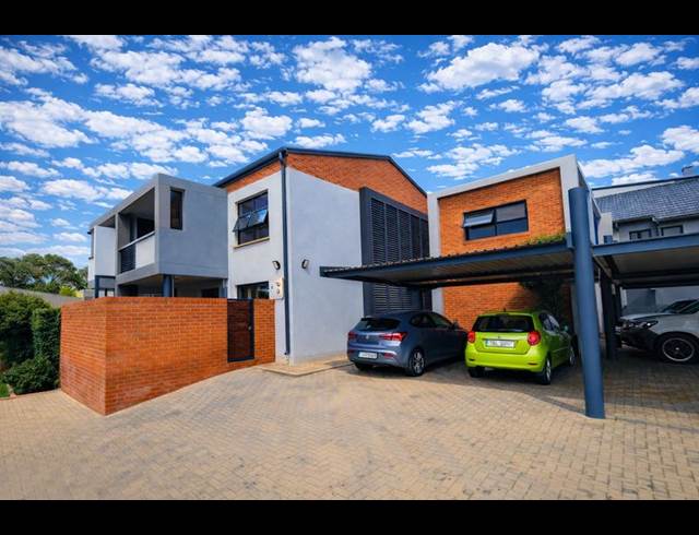 2 BEDROOM PROPERTY TO RENT IN LYNNWOOD