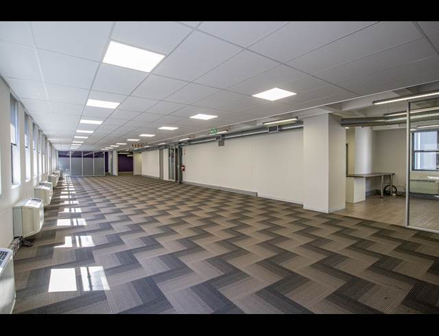 316M² OFFICE TO LET IN FORESHORE