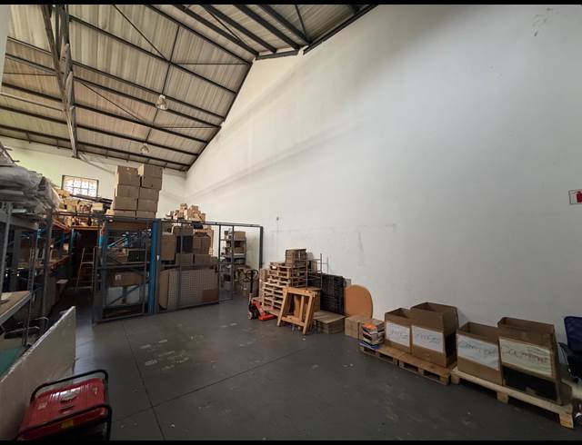 482M² WAREHOUSE TO LET IN KYALAMI
