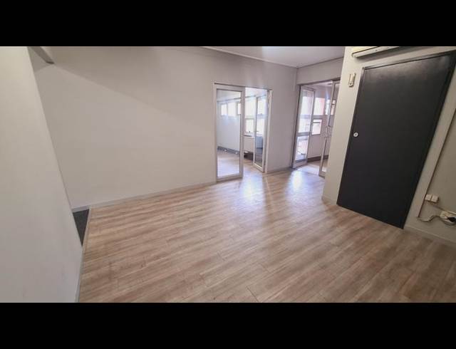 BUSINESS PROPERTY TO RENT IN LYNNWOOD