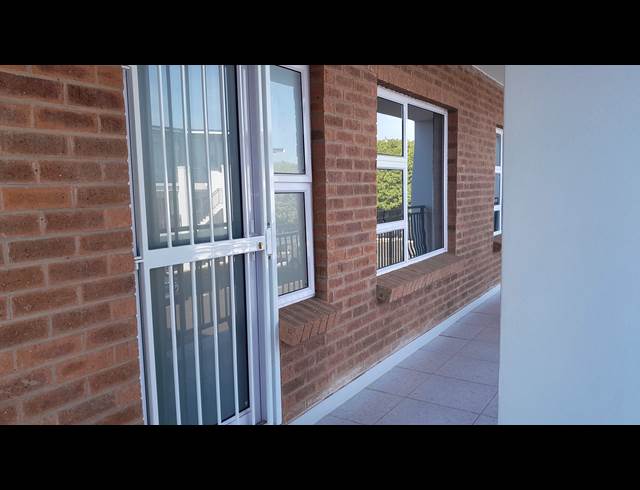 2 bed property to rent in PELHAM