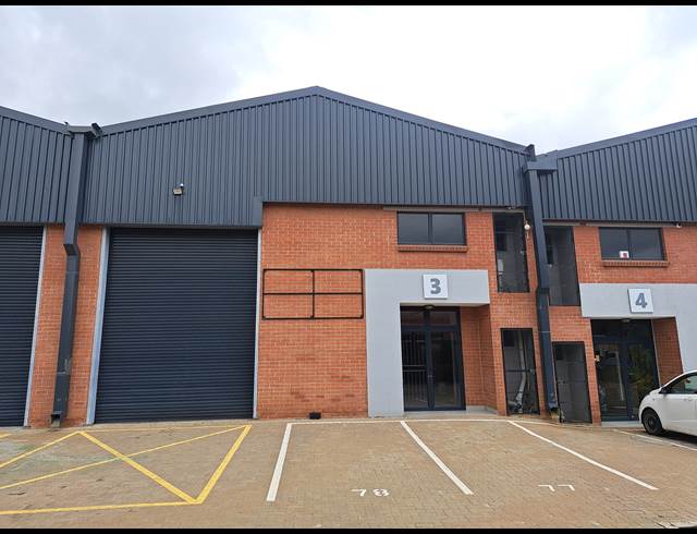 188M² WAREHOUSE TO LET IN LASER PARK