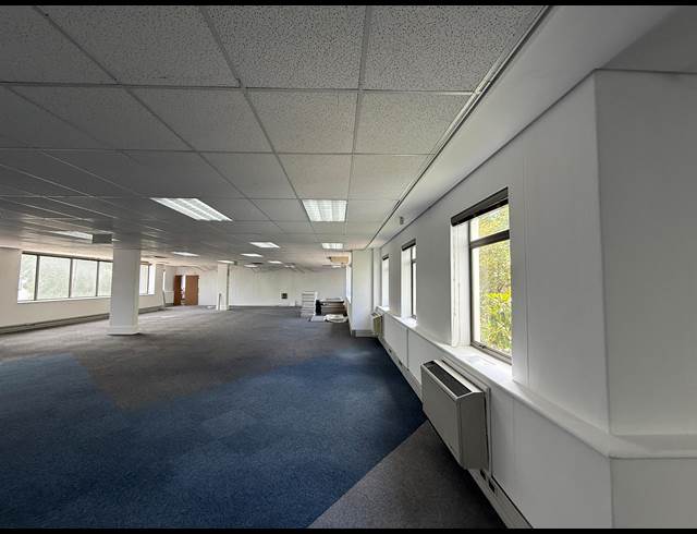 310M² OFFICE TO LET IN NEWLANDS