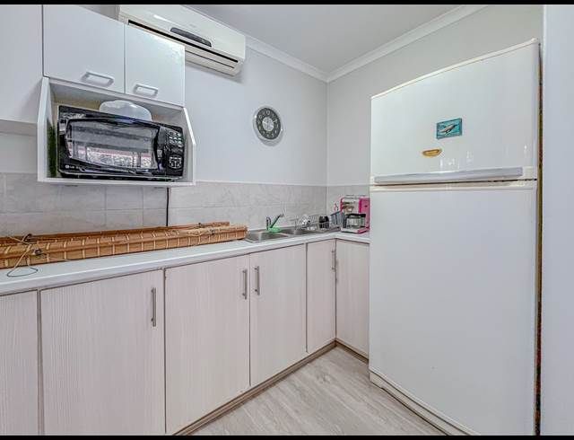 1 BEDROOM APARTMENT TO LET IN ZIMBALI ESTATE