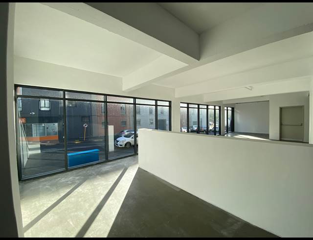 496M² RETAIL TO LET IN WOODSTOCK