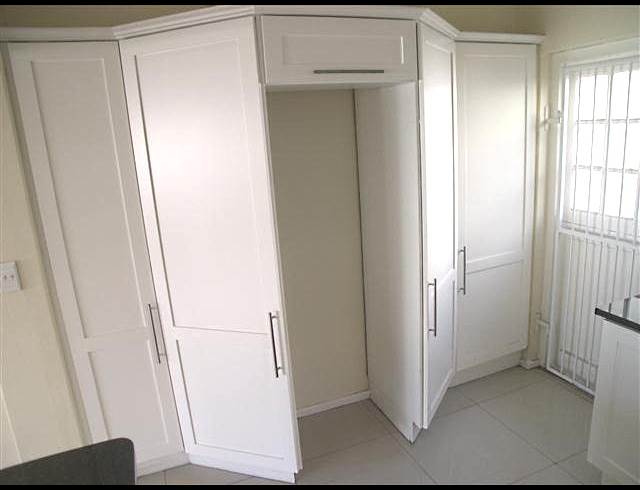 2 bed property to rent in OBSERVATORY