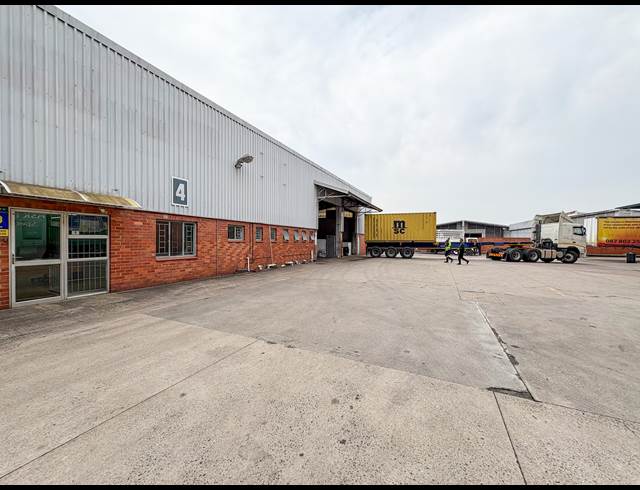 1,639M² WAREHOUSE TO LET IN NEW GERMANY