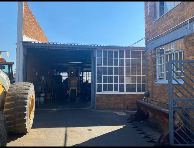571M² WAREHOUSE RENTED IN SPARTAN