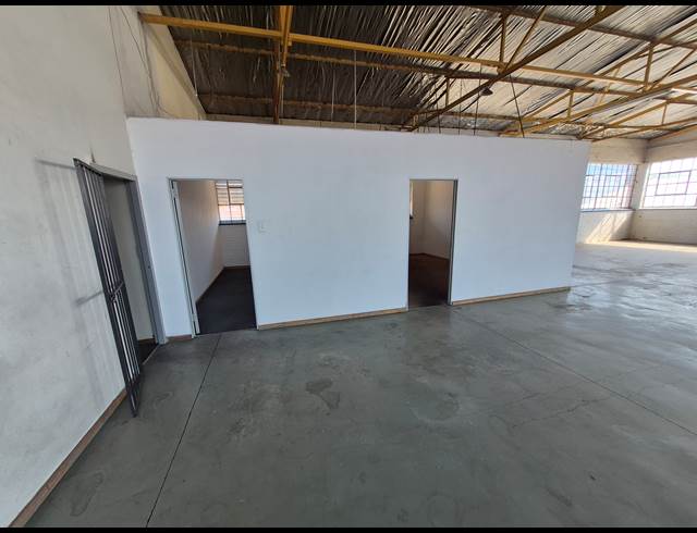 900M² WAREHOUSE TO LET IN BENROSE