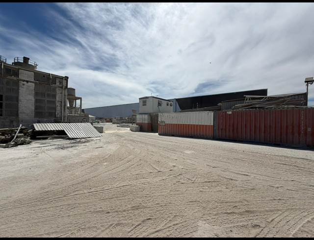 4,558M² WAREHOUSE TO LET IN WETTON