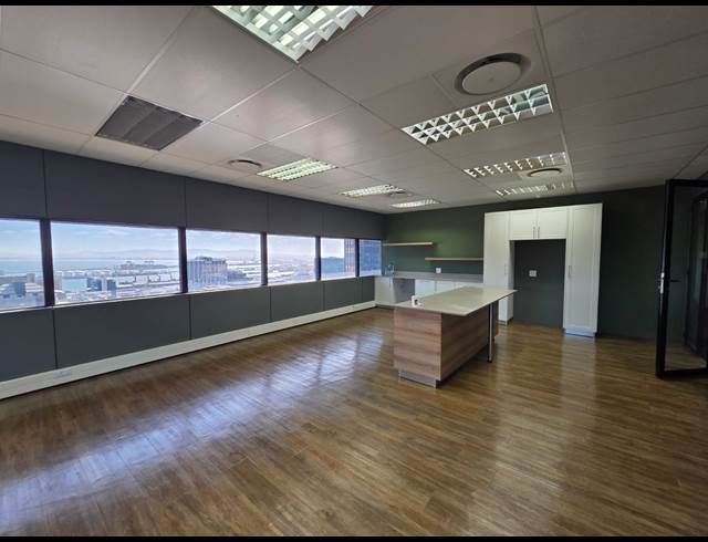 956M² OFFICE TO LET IN CAPE TOWN CITY CENTRE