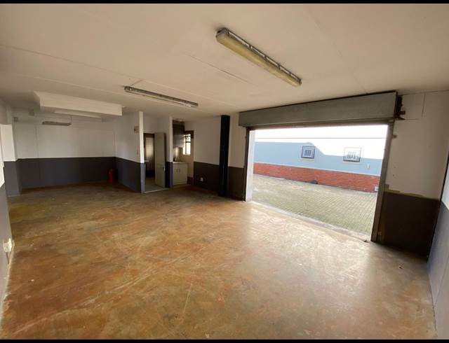 153M² OFFICE TO LET IN MALL INTERCHANGE