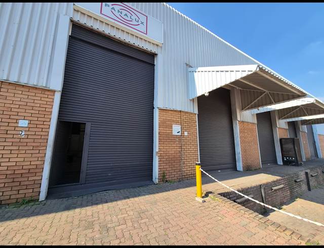 4,195M² WAREHOUSE TO LET IN HALFWAY HOUSE