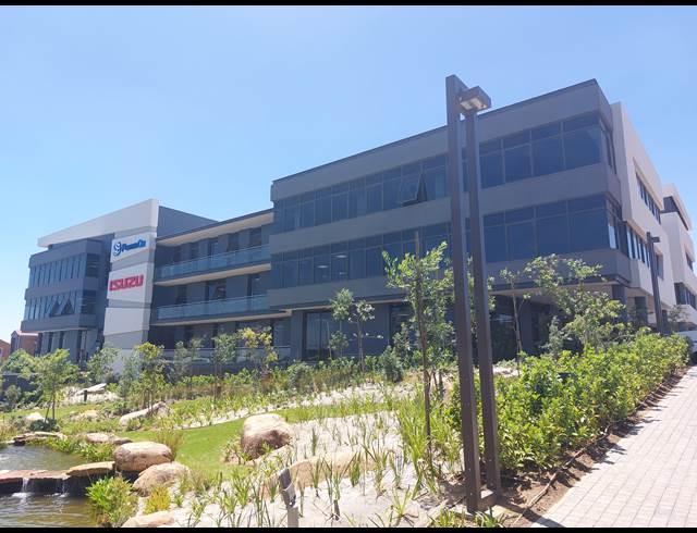1,332M² OFFICE TO LET IN VORNA VALLEY
