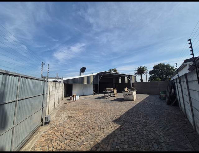 289.50M² WAREHOUSE TO LET IN BRACKENFELL SOUTH