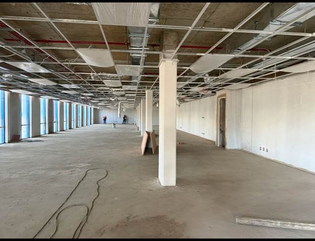 10,222M² WAREHOUSE TO LET IN MOUNT MORIAH