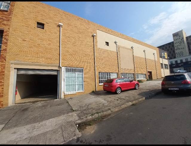 342M² WAREHOUSE TO LET IN EAST LONDON CENTRAL