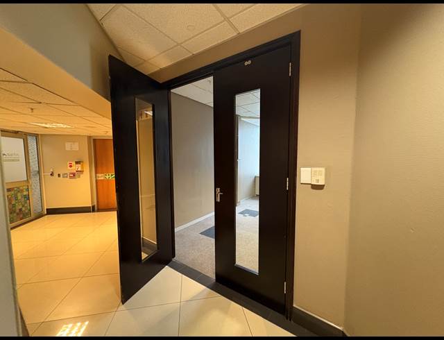434.90M² OFFICE TO LET IN CAPE TOWN CITY CENTRE