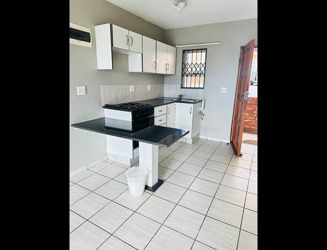 2 BEDROOM FLAT RENTED IN EMPANGENI CENTRAL
