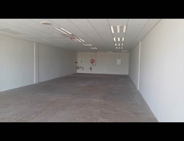 151M² RETAIL TO LET IN RIVERSIDE PARK