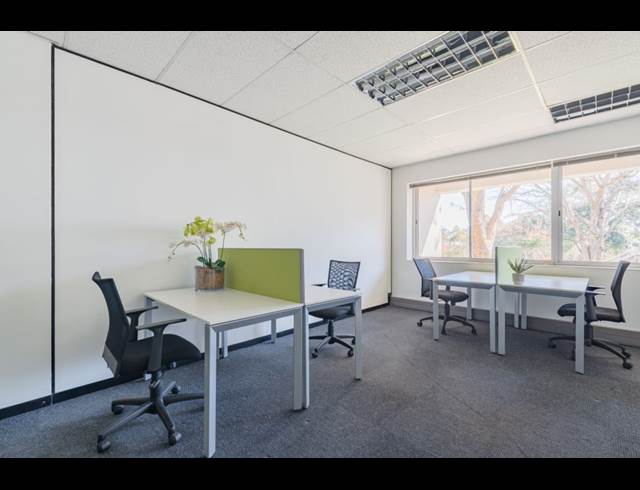 25M² OFFICE TO LET IN WOODMEAD