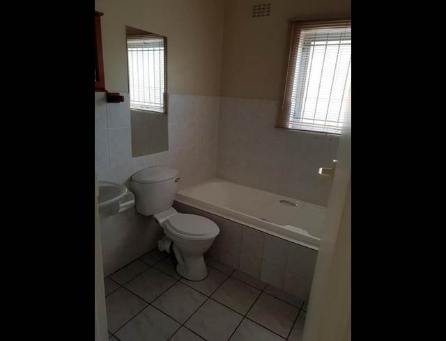 3 BEDROOM PROPERTY TO RENT IN PROTEA HEIGHTS