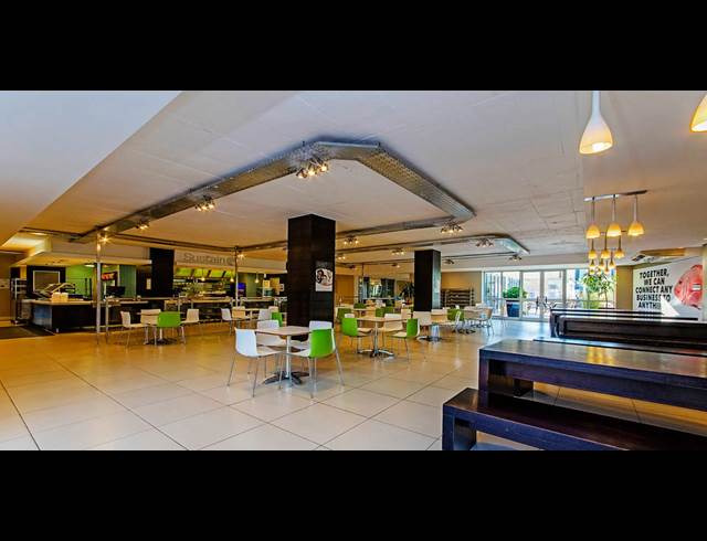 2,423M² OFFICE TO LET IN RANDJESPARK