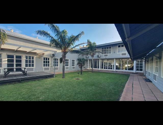 600M² BUSINESS TO LET IN PAARDEN EILAND