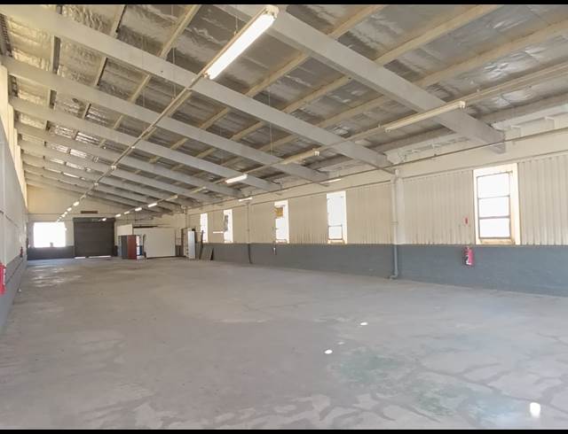 617M² WAREHOUSE TO LET IN PINETOWN CENTRAL