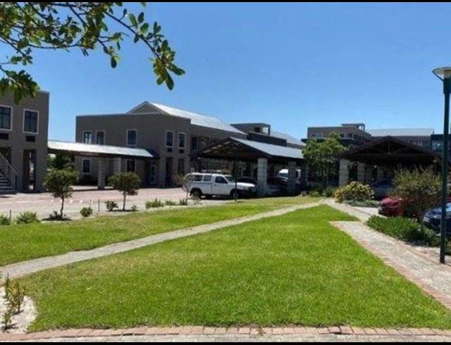 106M² OFFICE TO LET IN CENTURY CITY