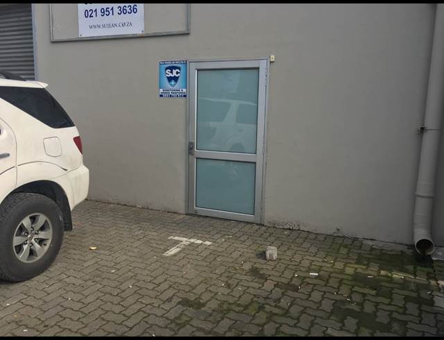 335M² FACTORY TO LET IN STIKLAND INDUSTRIAL
