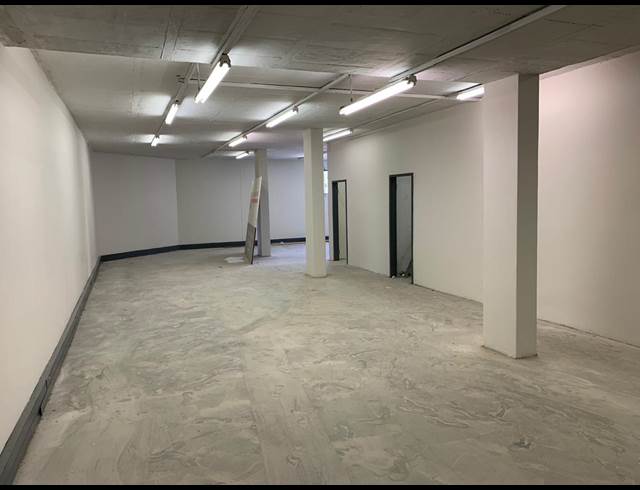 400M² WAREHOUSE RENTED IN STRIJDOMPARK