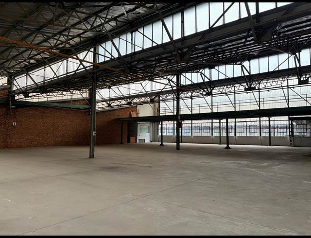 1,000M² WAREHOUSE TO LET IN TULISA PARK